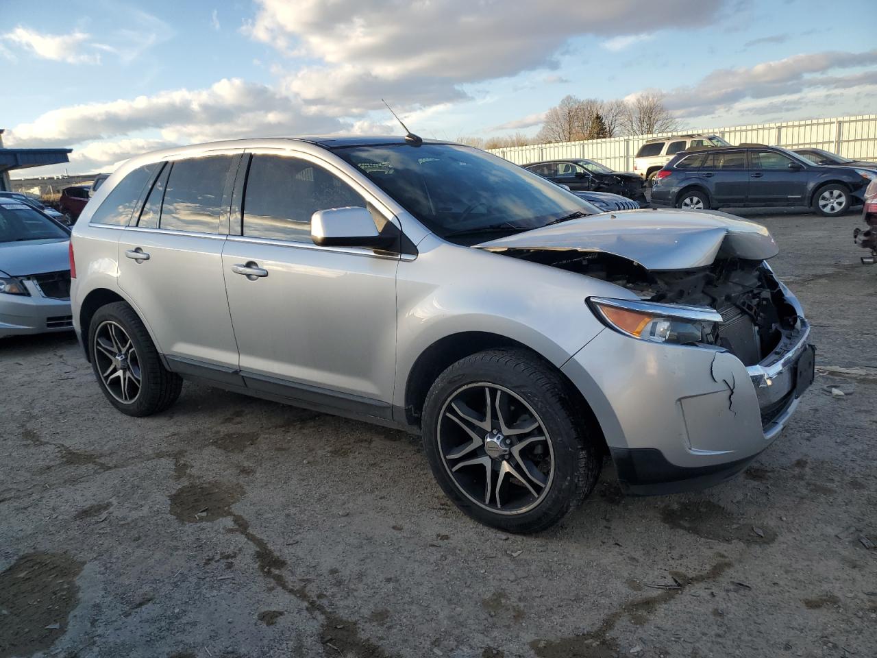 2011 Ford Edge - Image 4