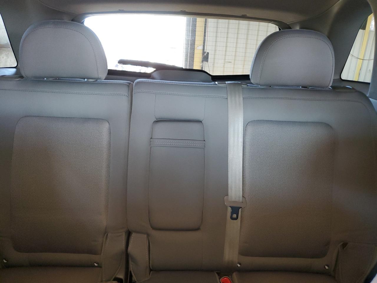 2008 Saturn VUE - Image 10