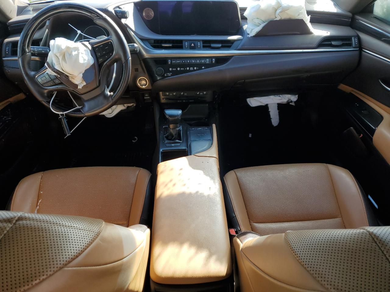 2019 Lexus ES - Image 8