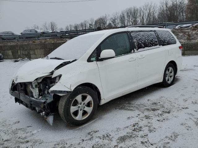 2014 Toyota Sienna Le