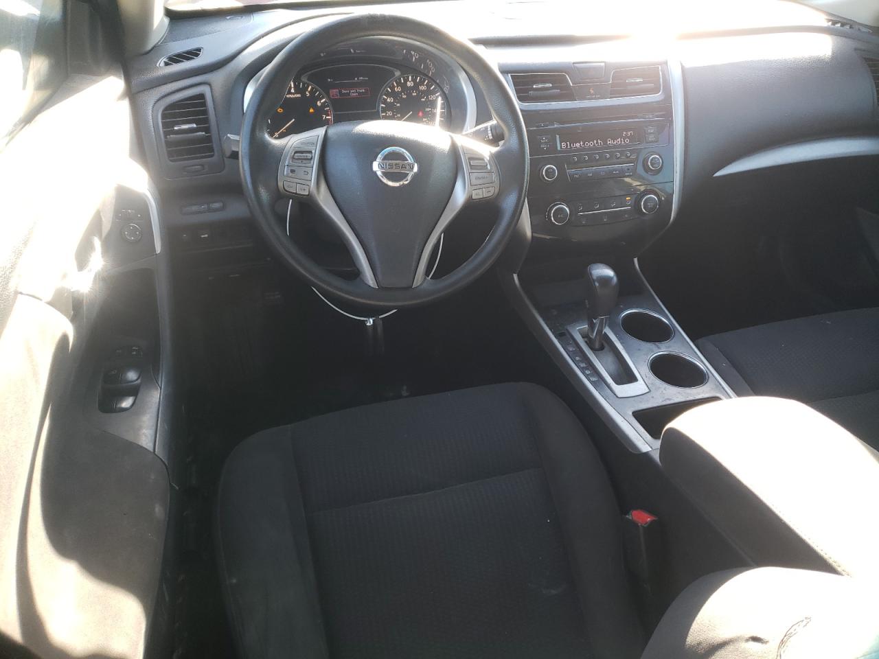 2015 Nissan Altima - Image 8