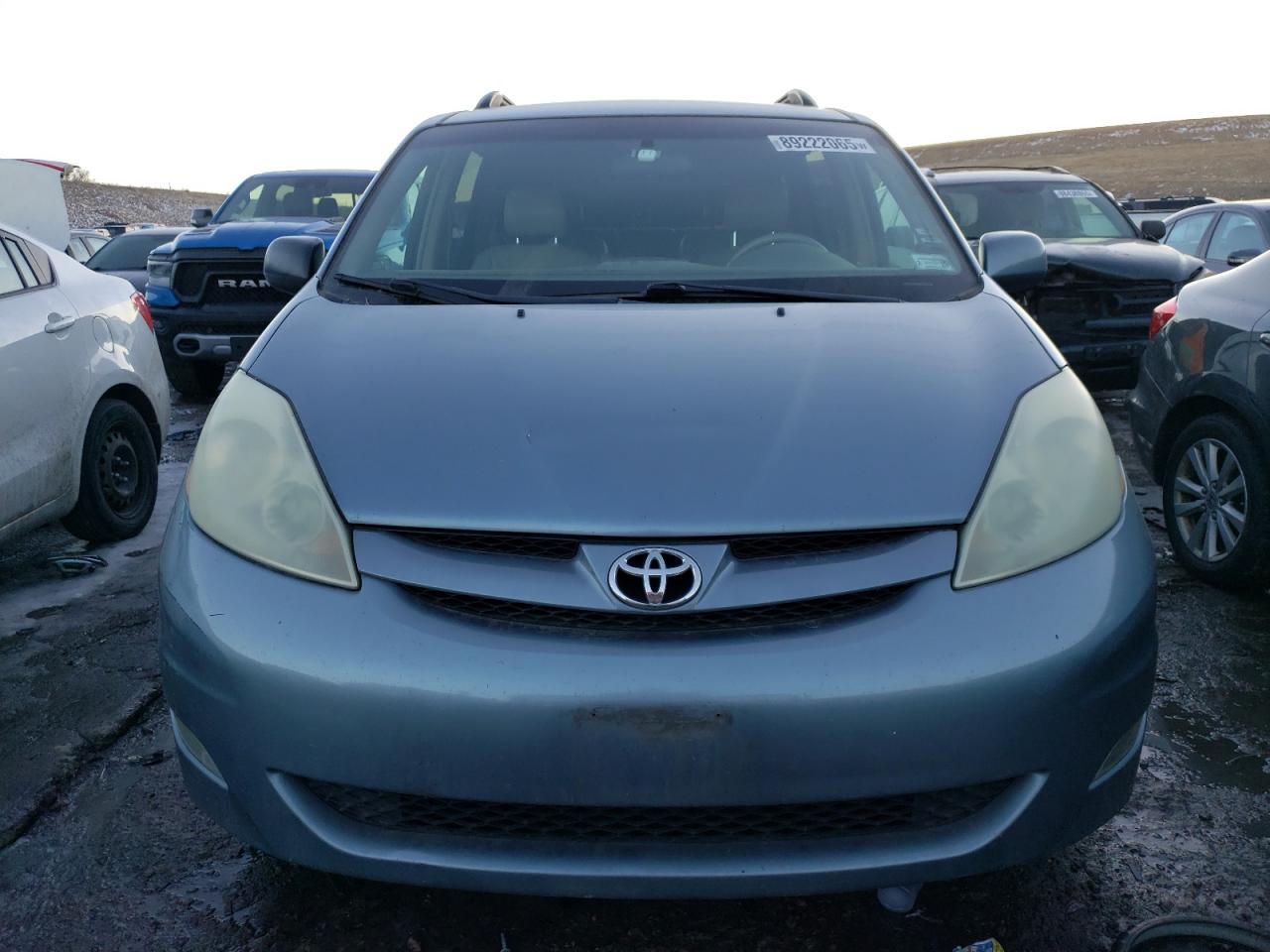 2006 Toyota Sienna - Image 5