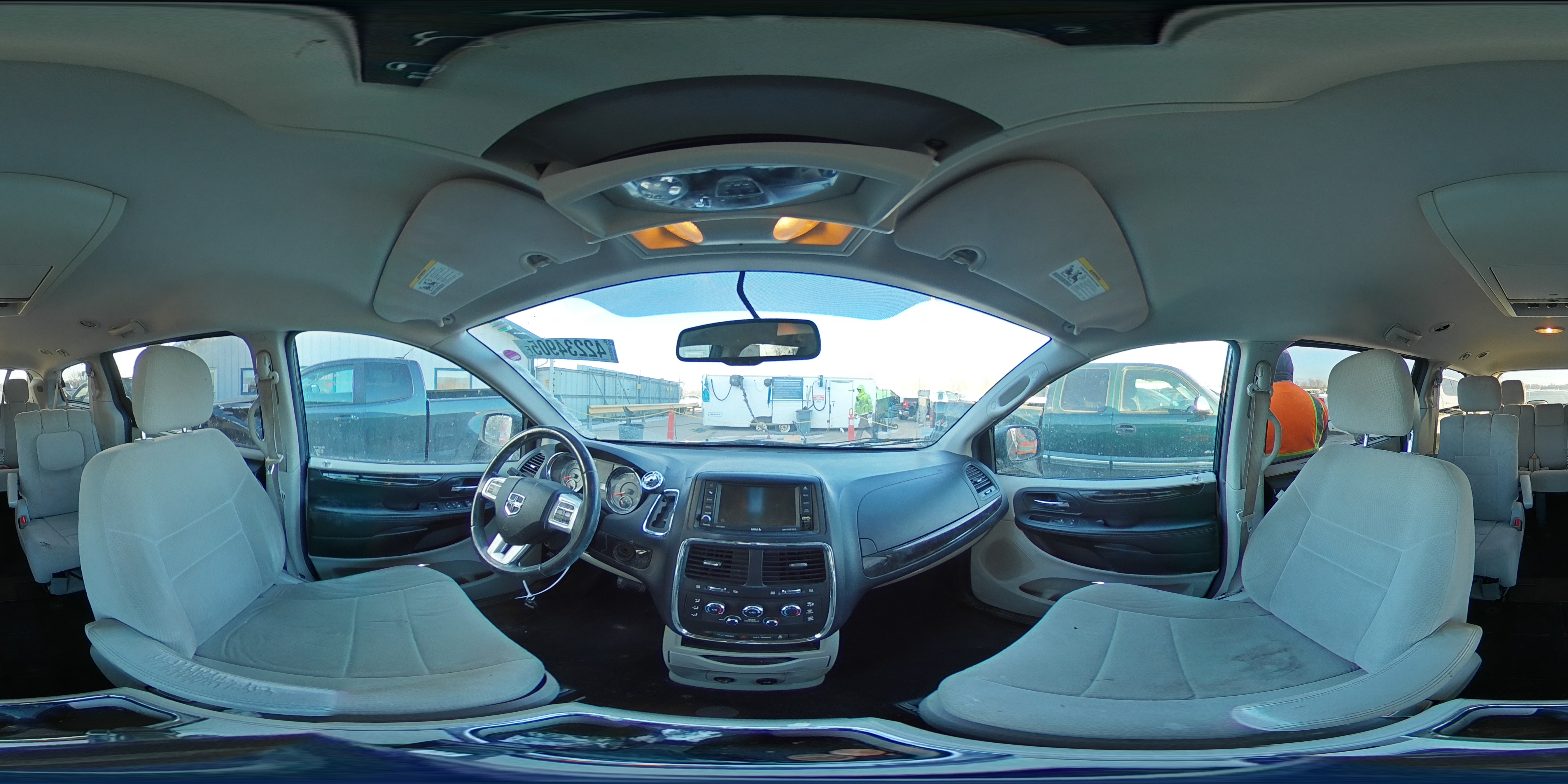 2013 Dodge Caravan - Image 15