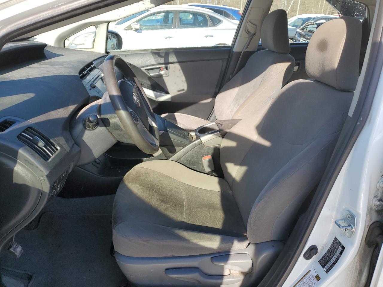 2015 Toyota Prius - Image 7