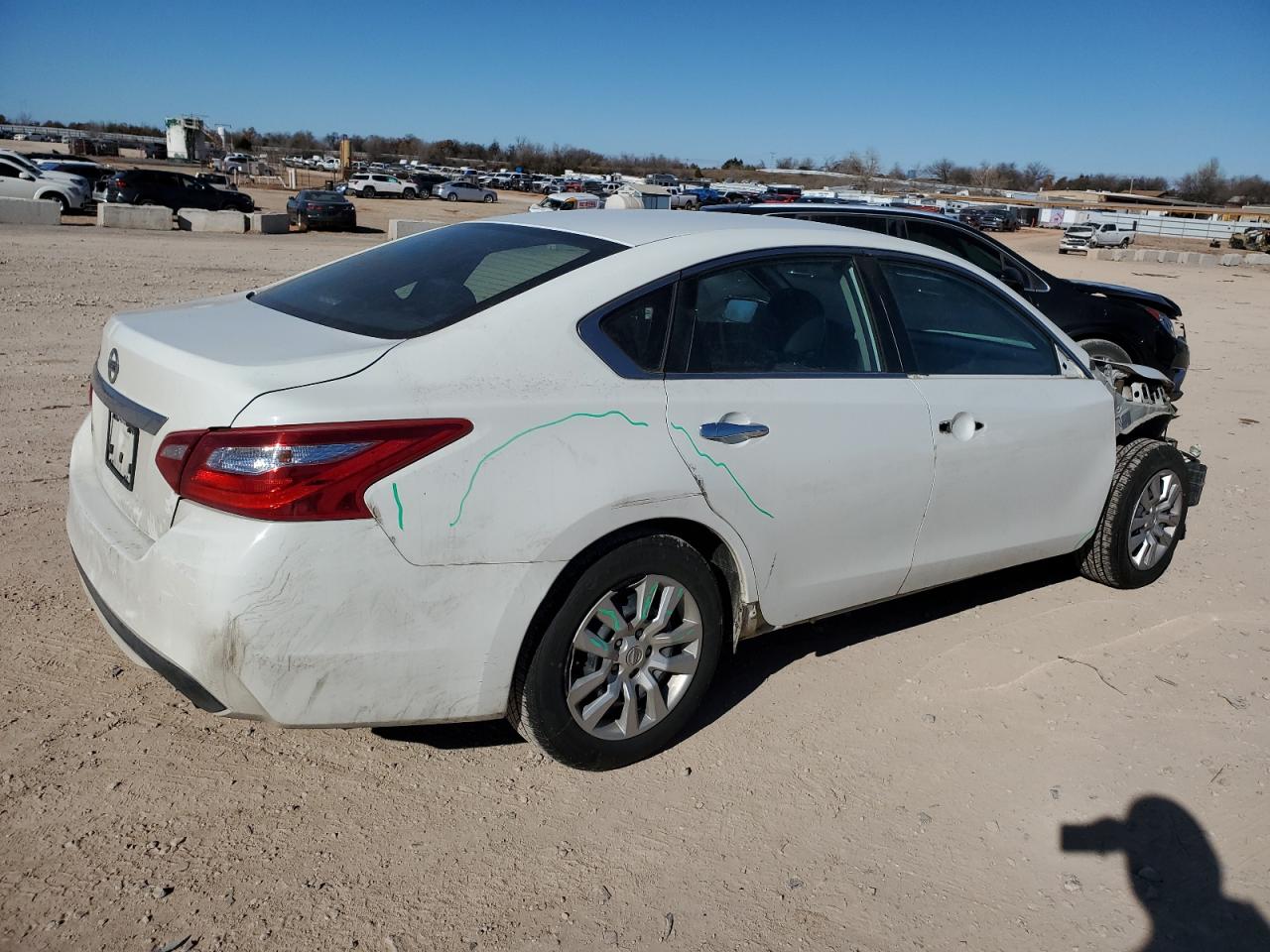 2017 Nissan Altima - Image 3