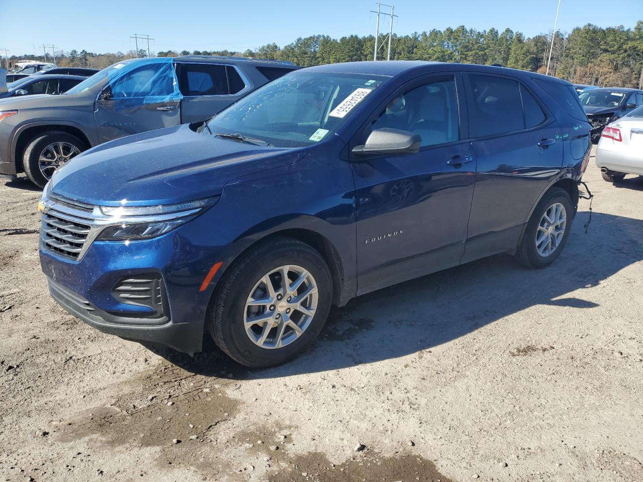 2022 Chevrolet Equinox - Image 1
