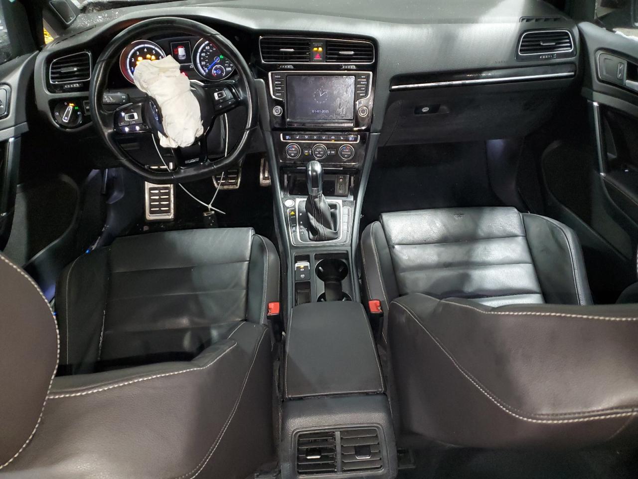 2015 Volkswagen Golf - Image 8