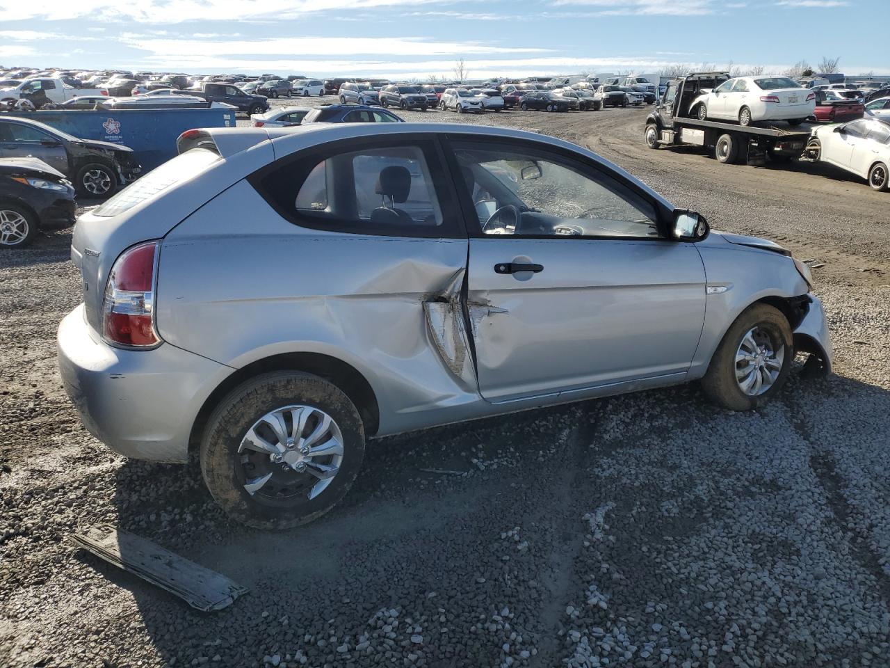 2008 Hyundai Accent - Image 3
