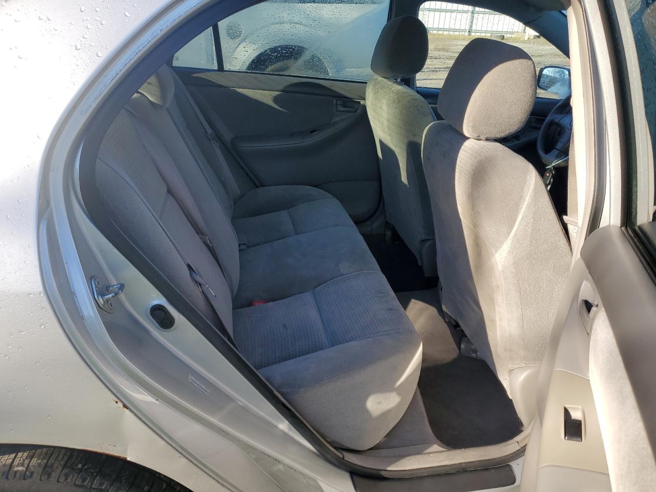 2006 Toyota Corolla - Image 10