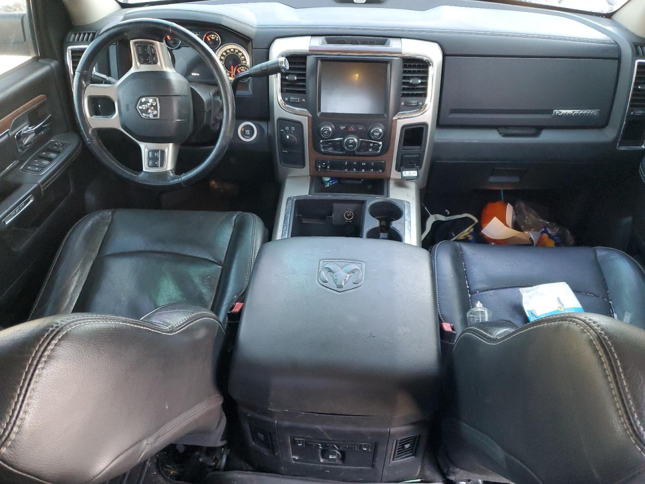 2015 RAM 3500 - Image 8