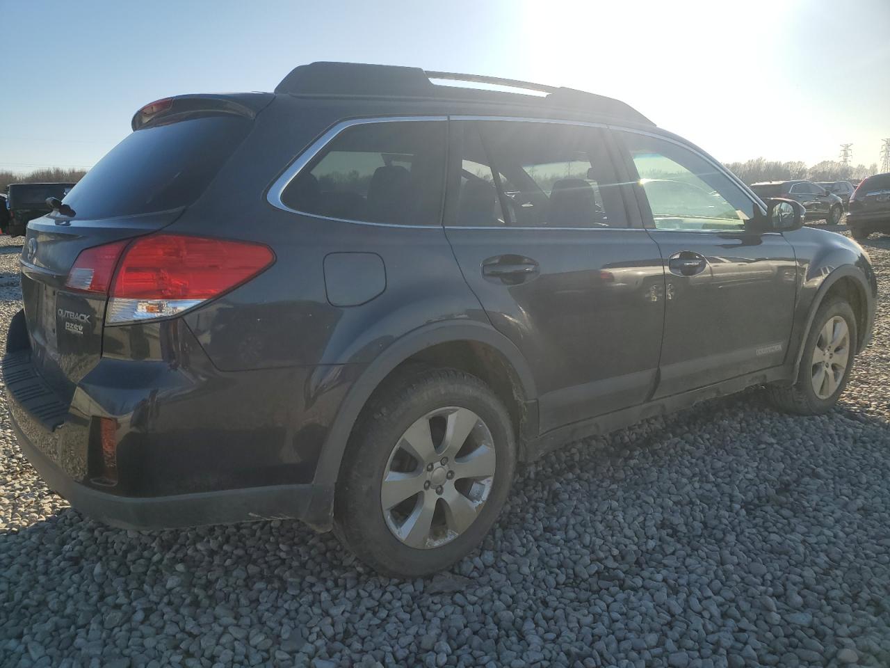 2010 Subaru Outback - Image 3