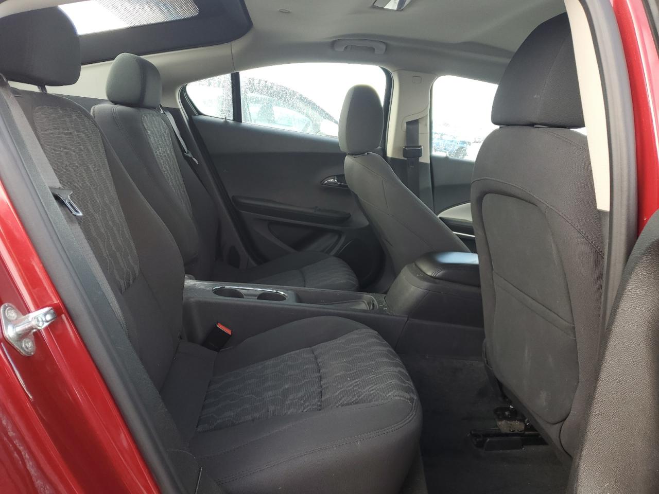 2011 Chevrolet Volt - Image 10