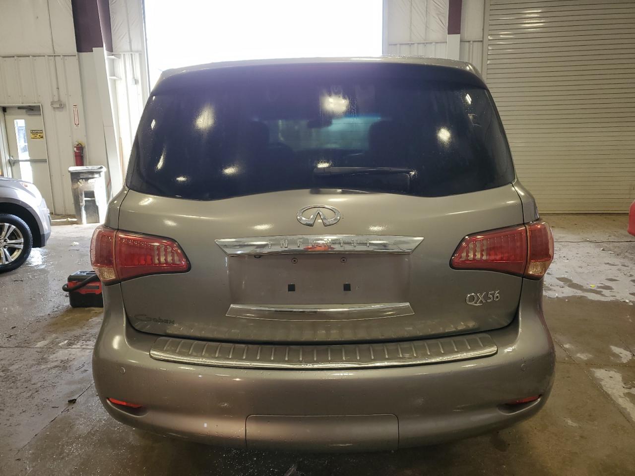 2012 Infiniti QX56 - Image 6