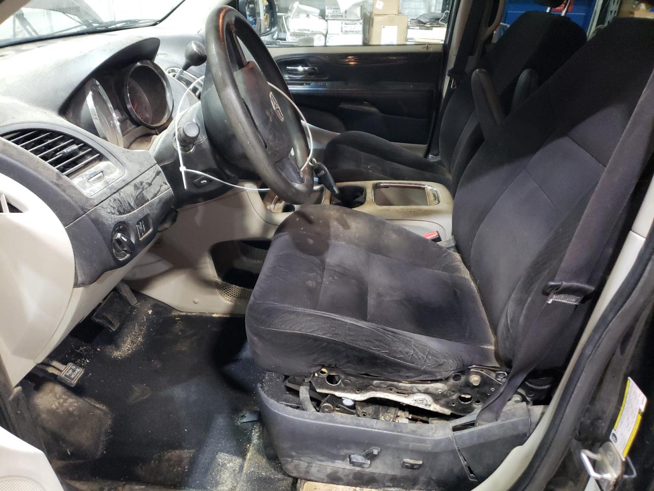 2014 Dodge Caravan - Image 7