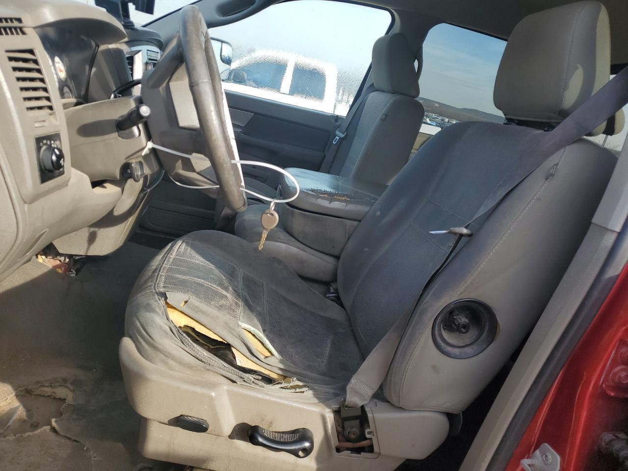 2007 Dodge RAM - Image 7