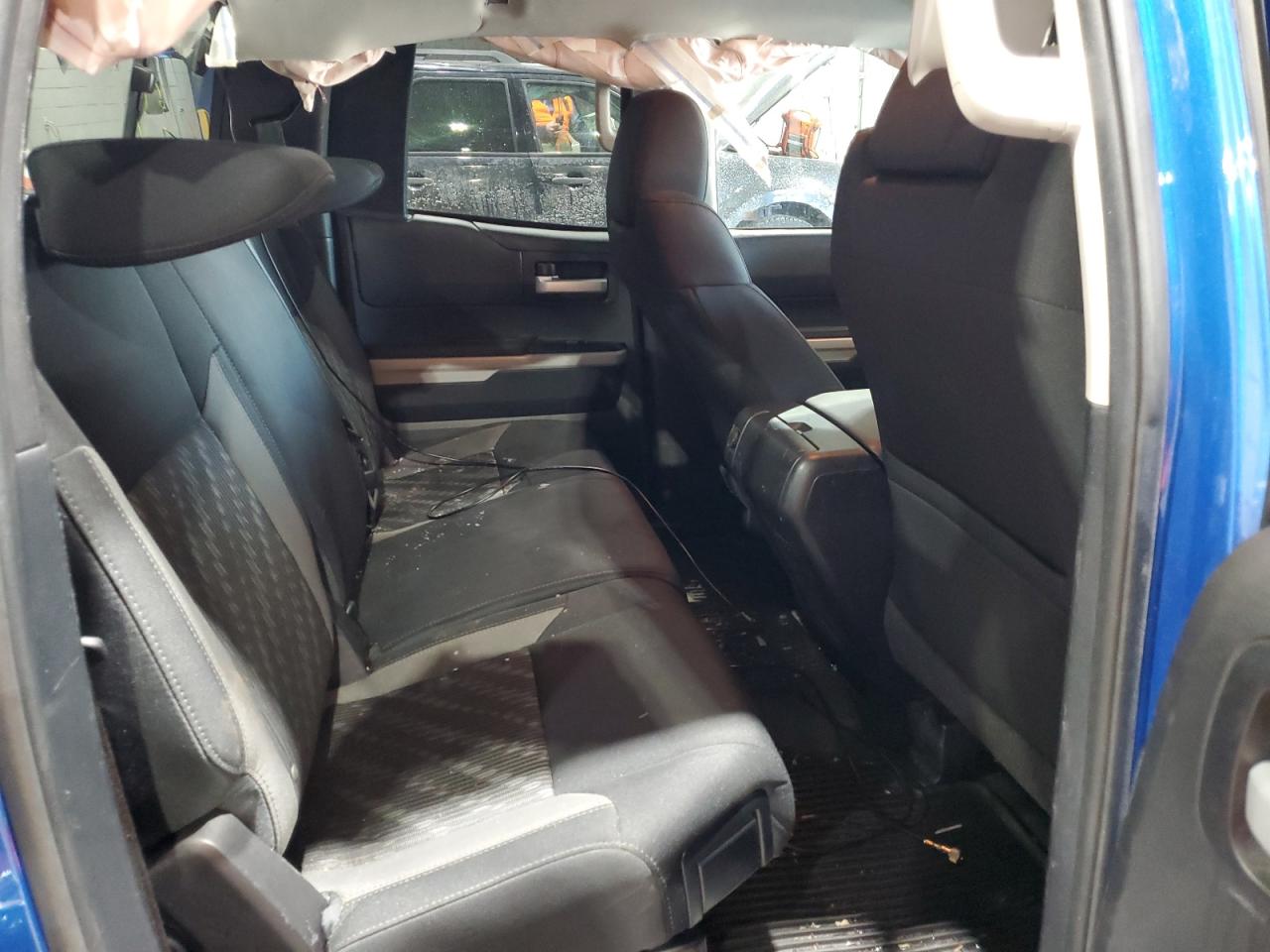 2018 Toyota Tundra - Image 10