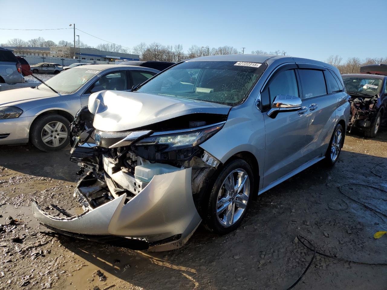 2022 Toyota Sienna - Image 1