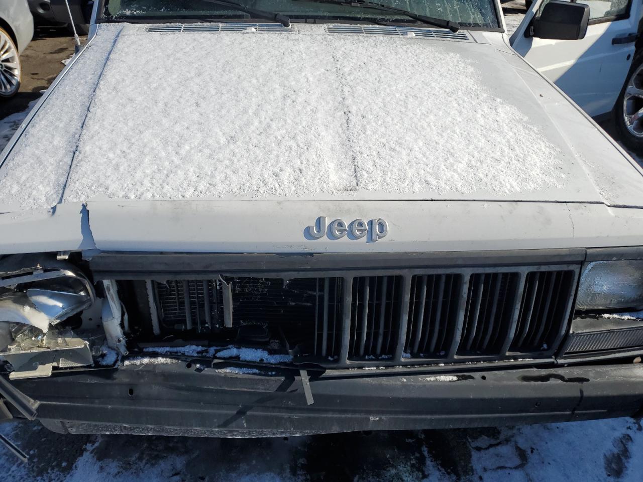 1994 Jeep Grand Cherokee - Image 12