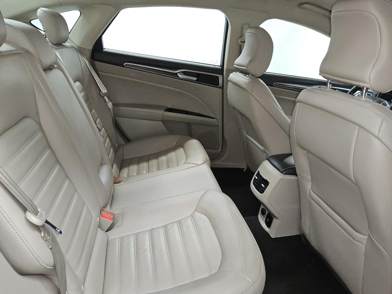 2018 Ford Fusion - Image 10