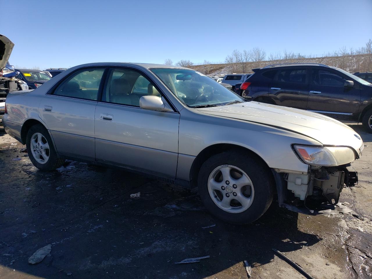 1999 Lexus ES - Image 4