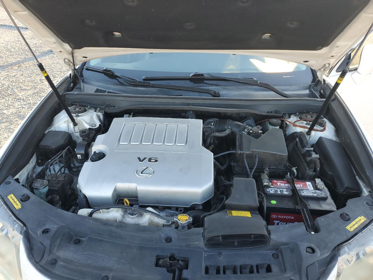 2014 Lexus ES - Image 11