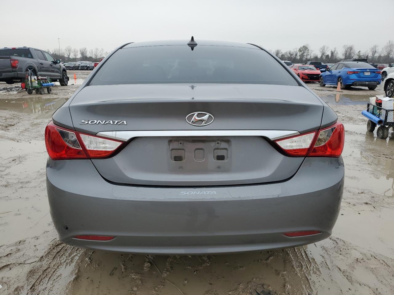 2013 Hyundai Sonata - Image 6