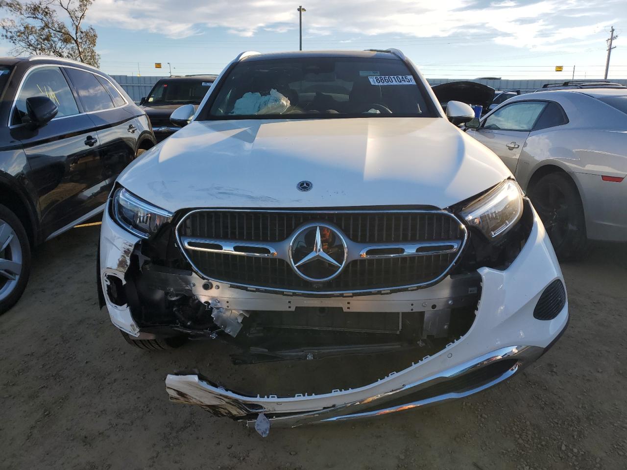 2024 Mercedes-Benz GLC - Image 5