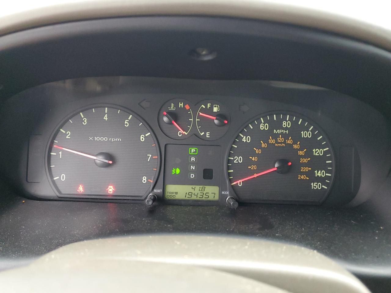 2003 Hyundai Sonata - Image 9