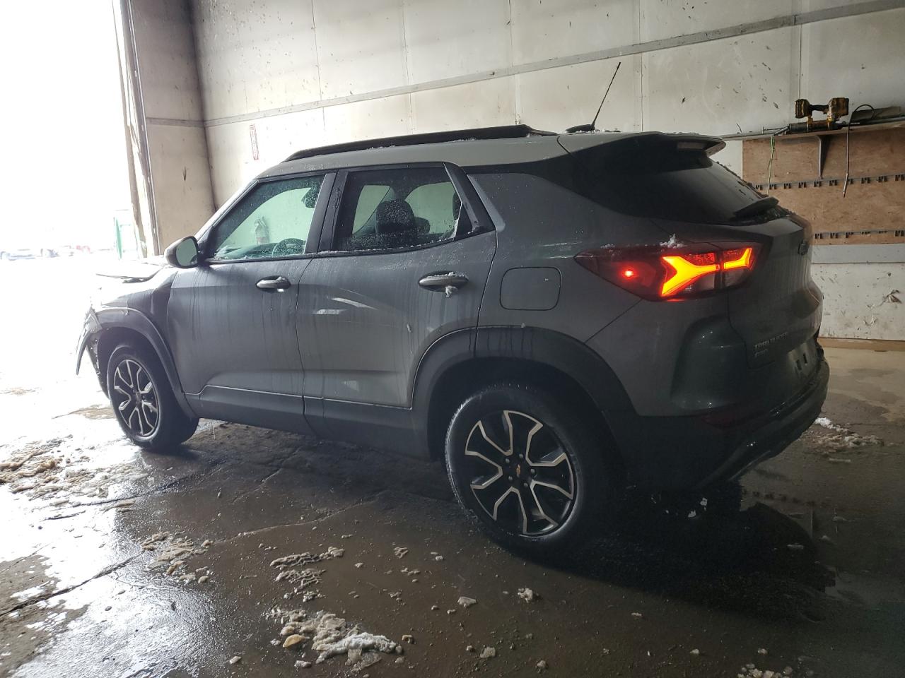 2021 Chevrolet TrailBlazer - Image 2