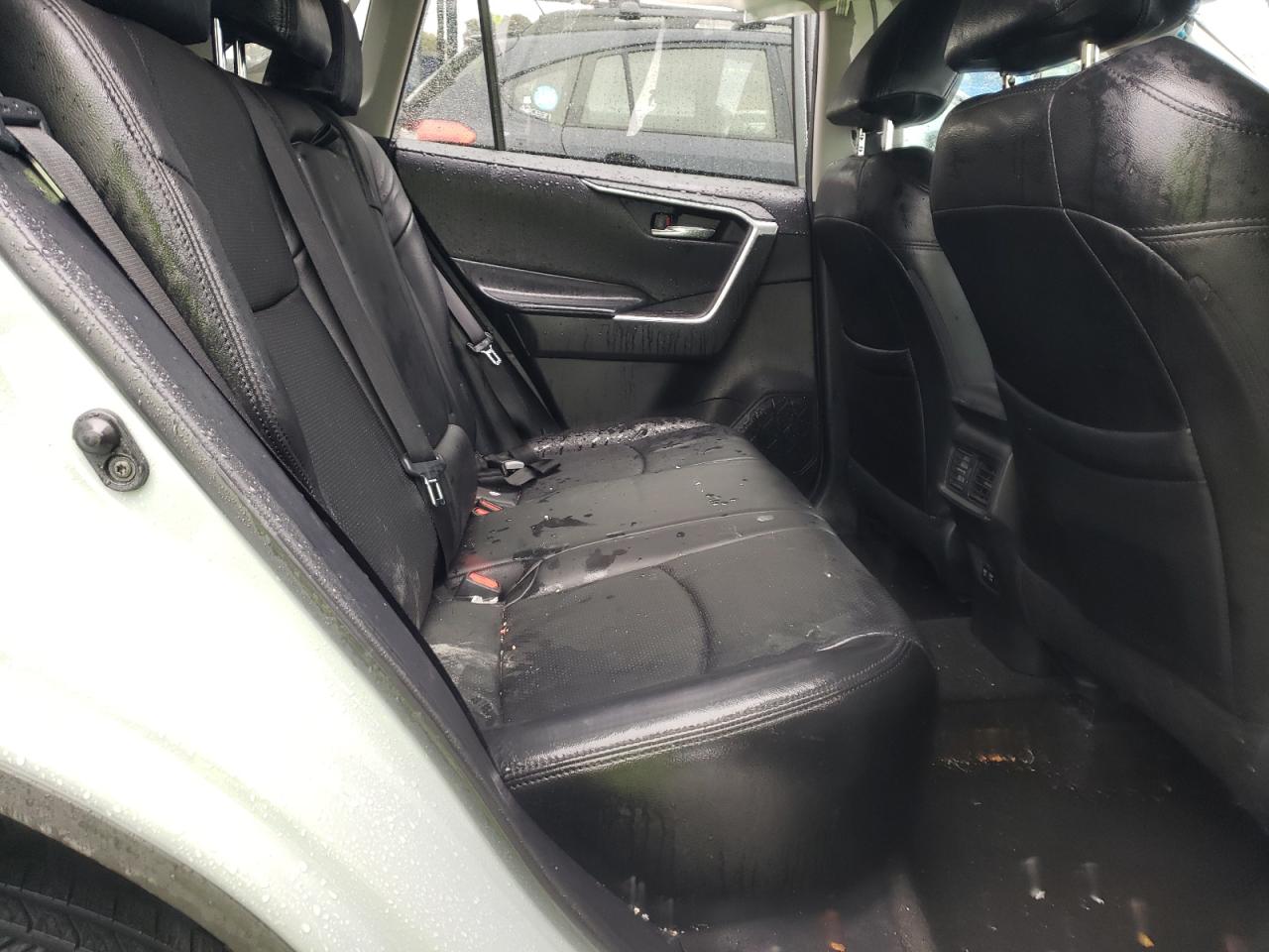 2020 Toyota RAV 4 - Image 10