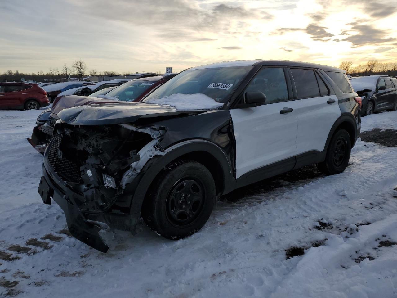 2022 Ford Explorer - Image 1