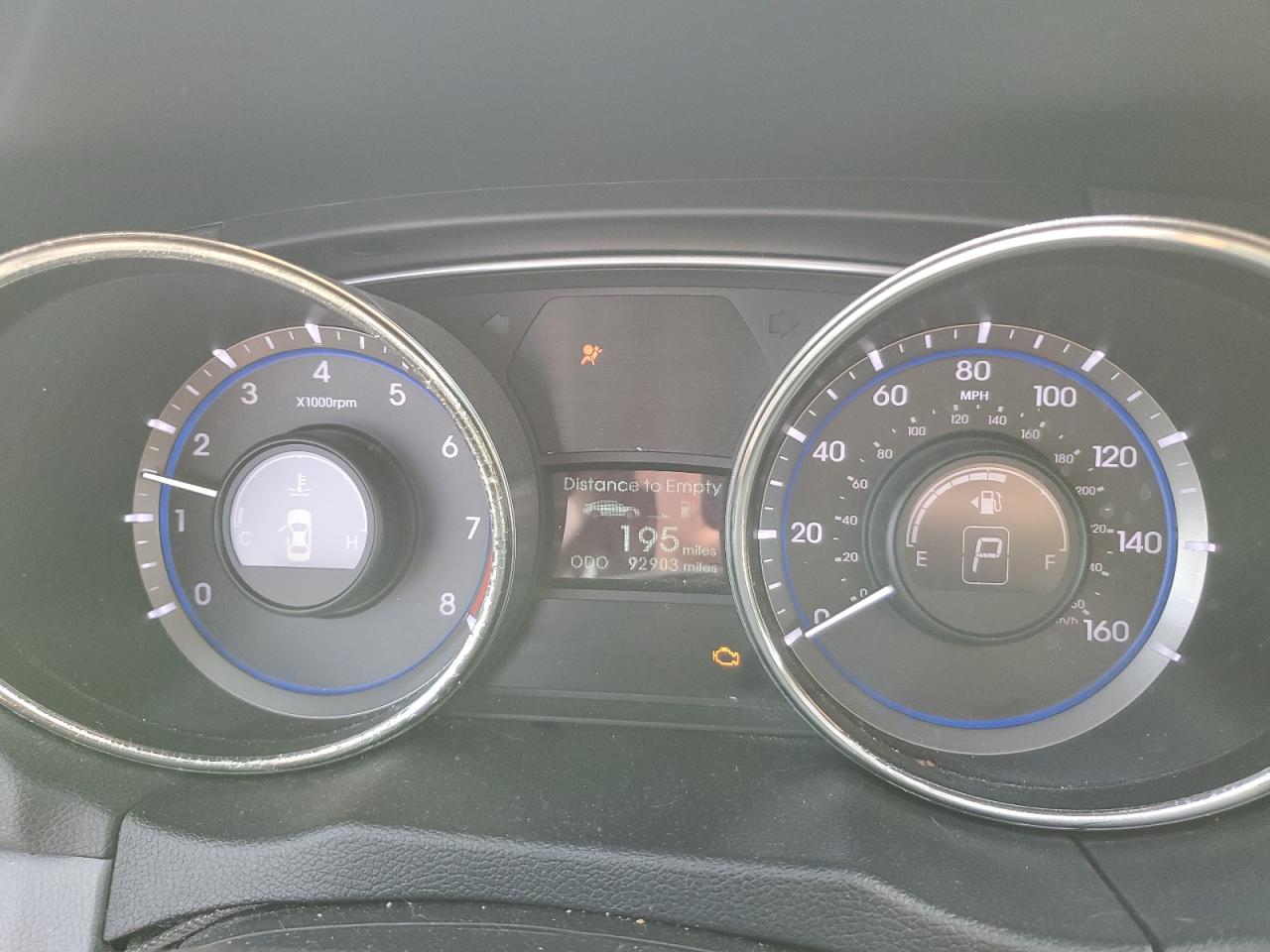 2011 Hyundai Sonata - Image 9