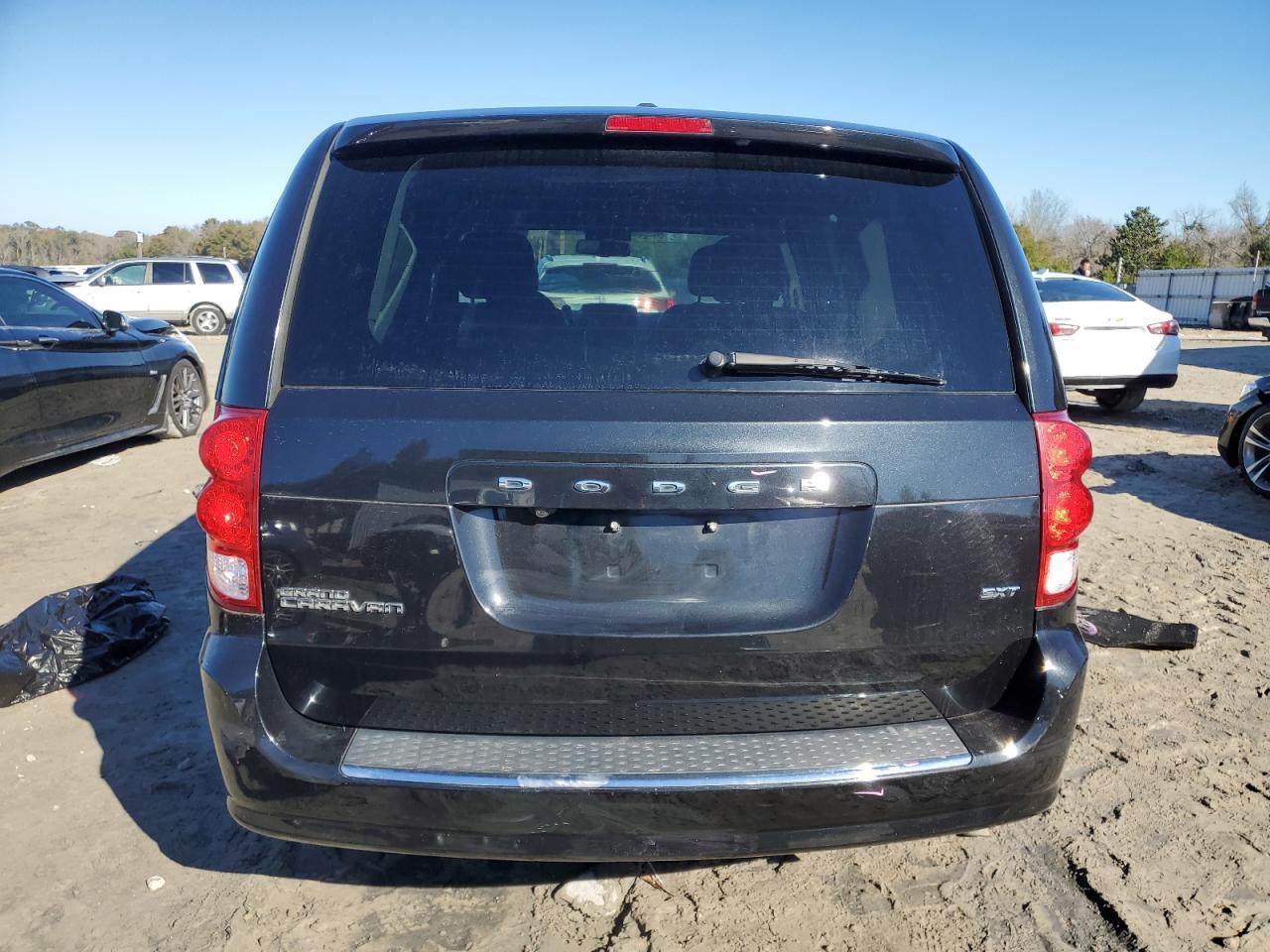 2017 Dodge Caravan - Image 6