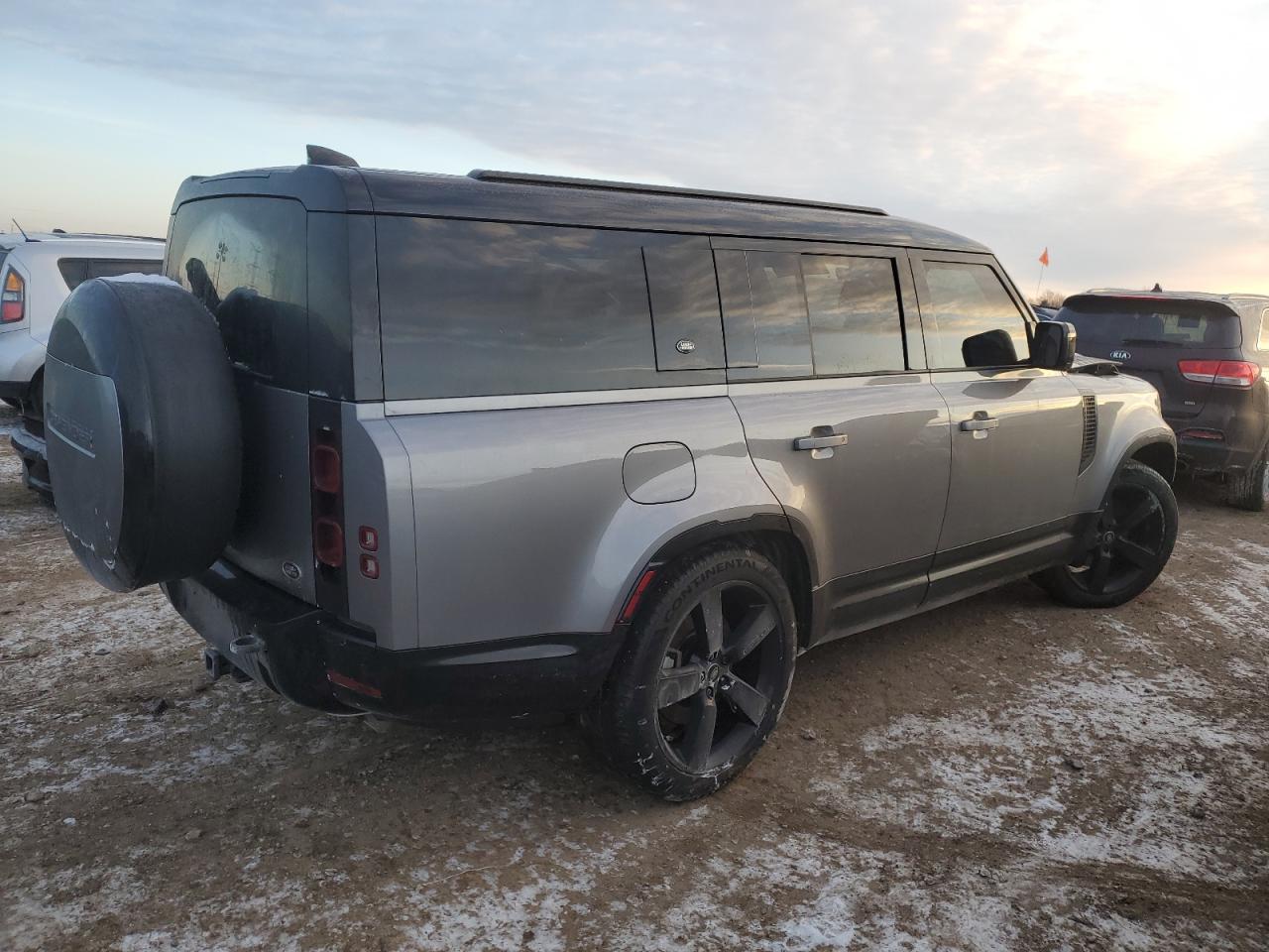2023 Land Rover Defender - Image 3
