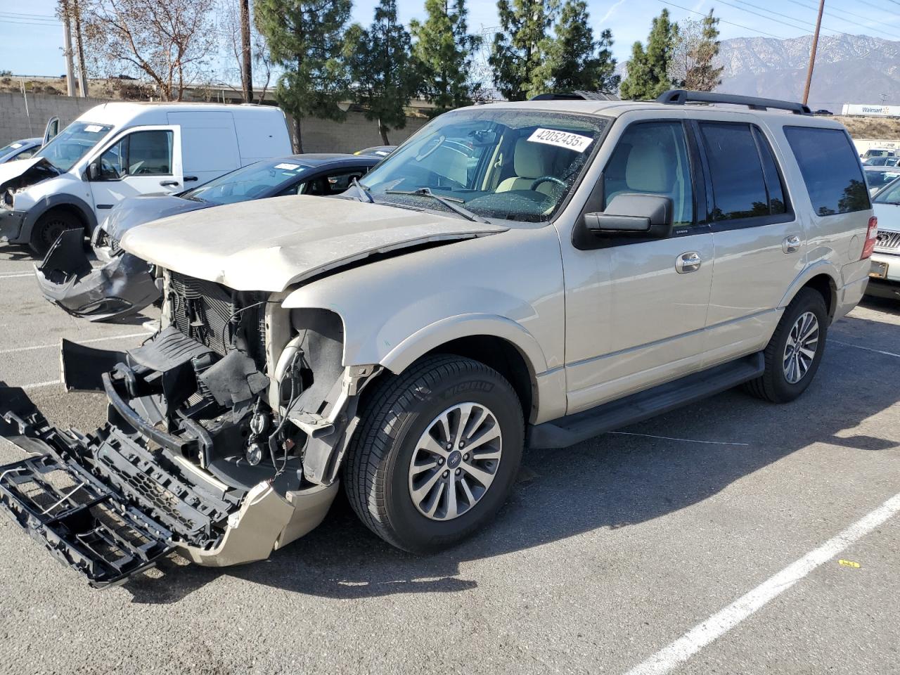 2017 Ford Expedition - Image 1