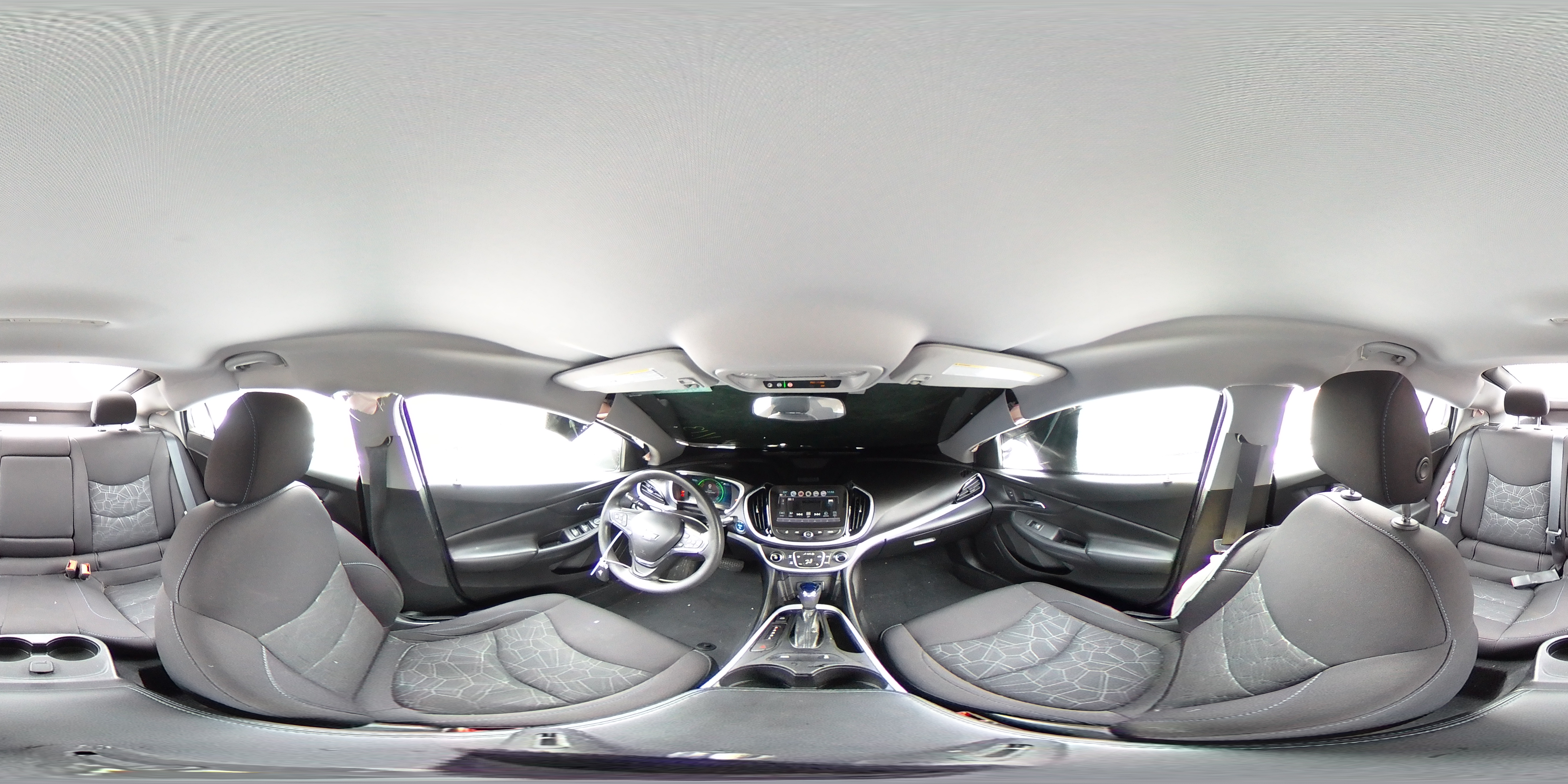 2018 Chevrolet Volt - Image 12