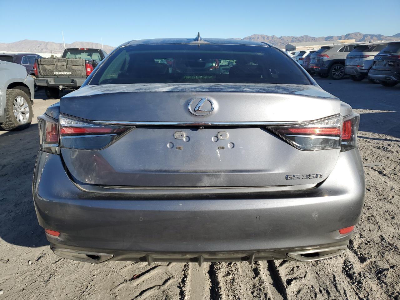 2016 Lexus GS - Image 6