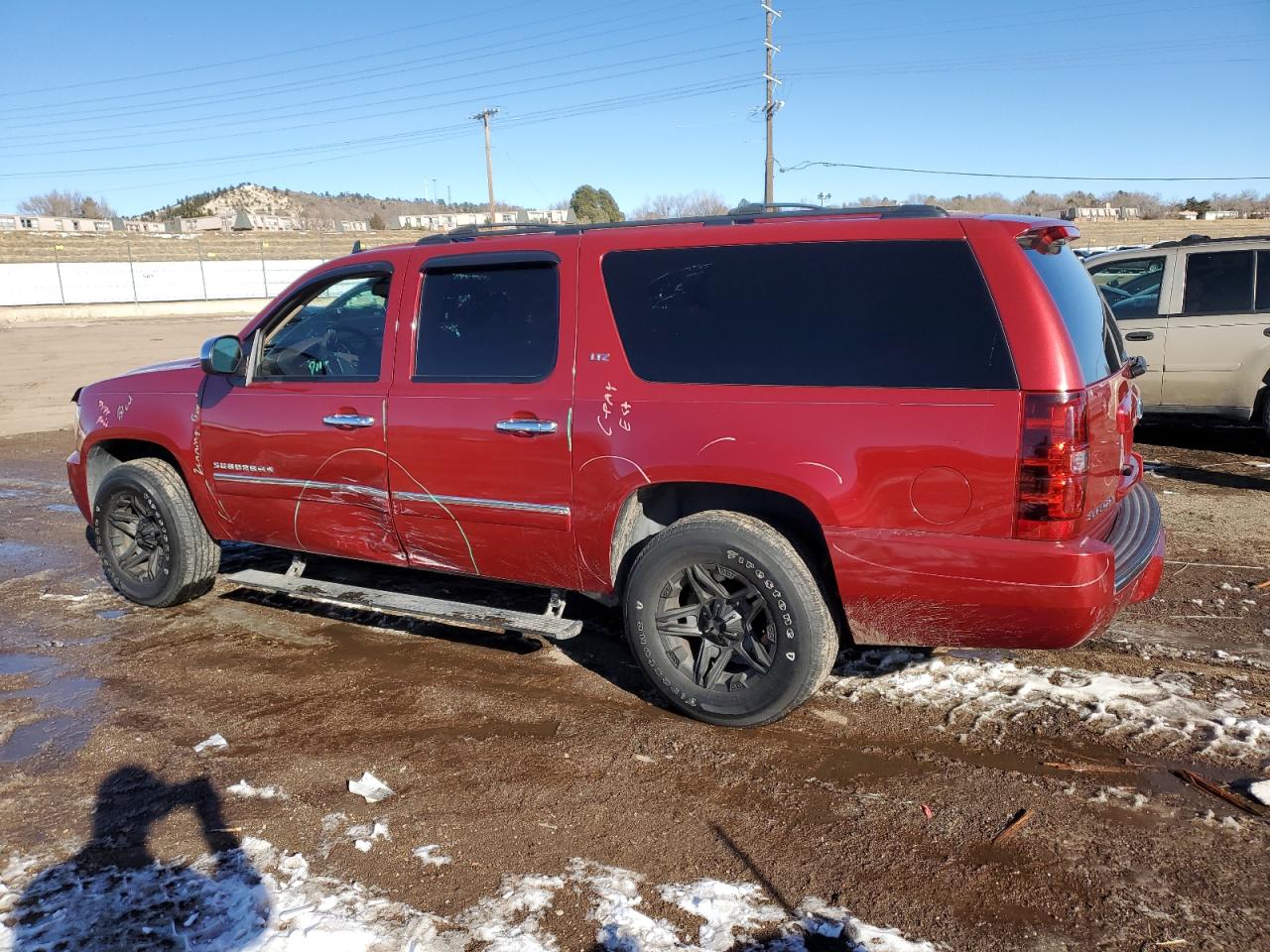 2014 Chevrolet Suburban - Image 2