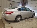 2017 Nissan Altima 2.5 zu verkaufen in Appleton, WI - Front End