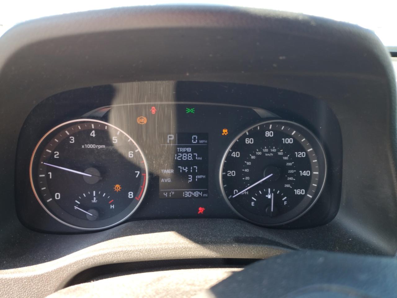 2017 Hyundai Elantra - Image 9