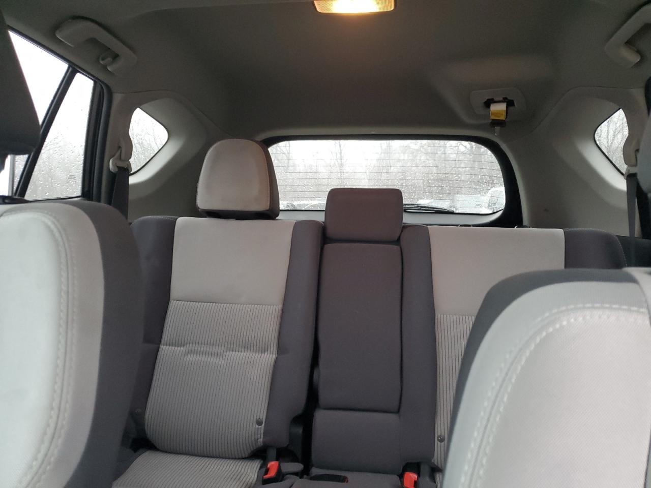 2015 Toyota RAV 4 - Image 10