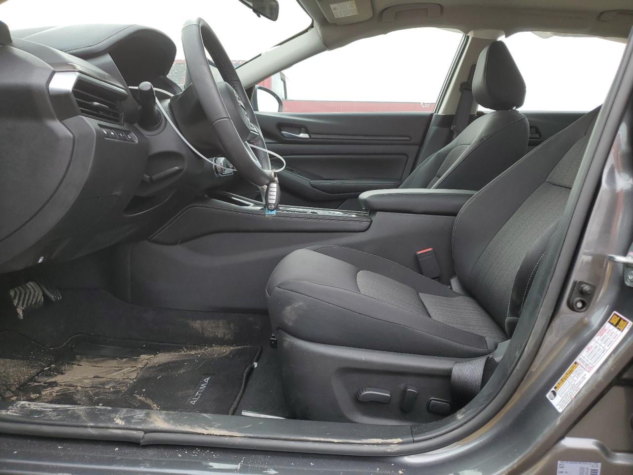 2024 Nissan Altima - Image 7