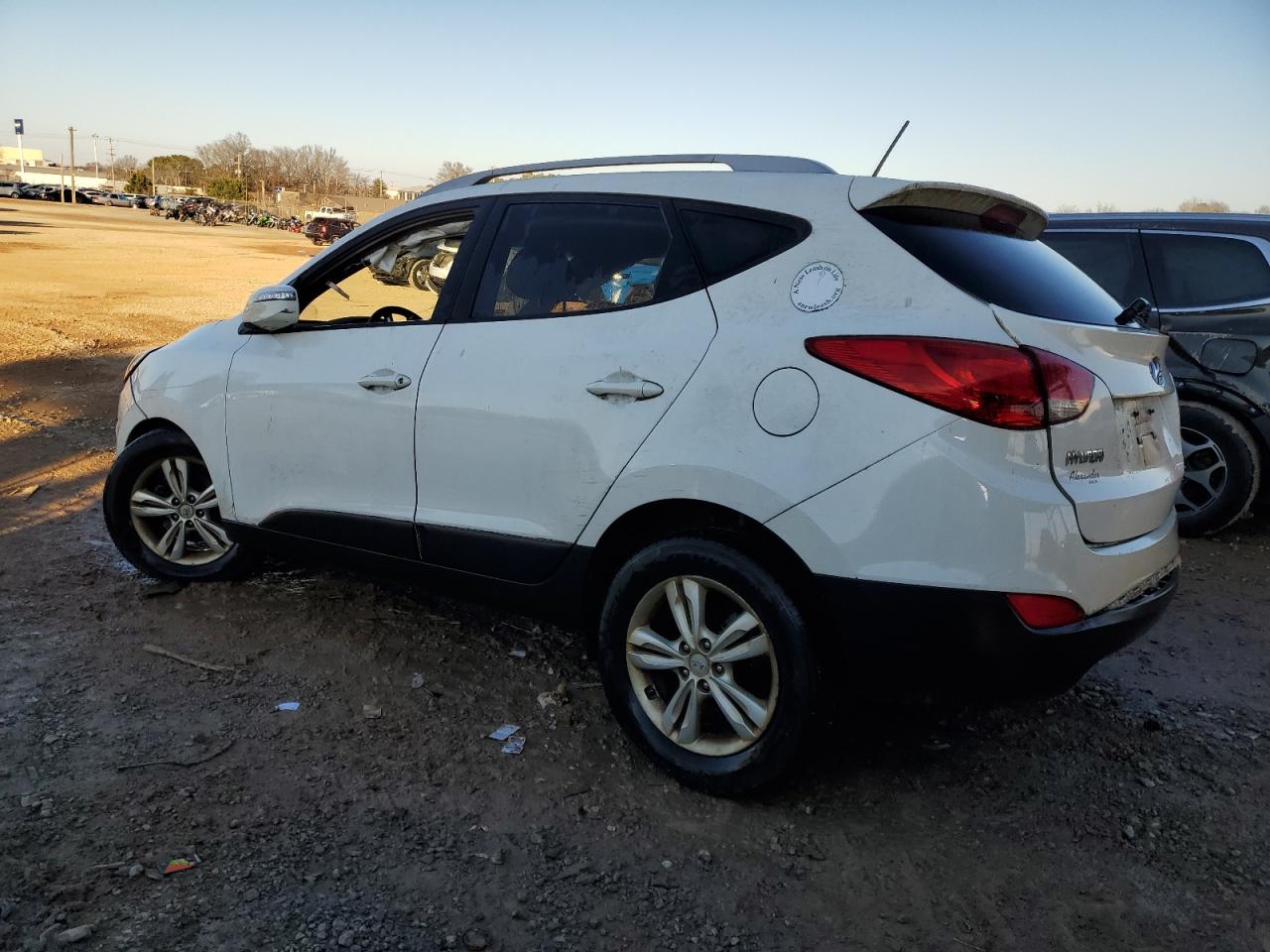 2013 Hyundai Tucson - Image 2