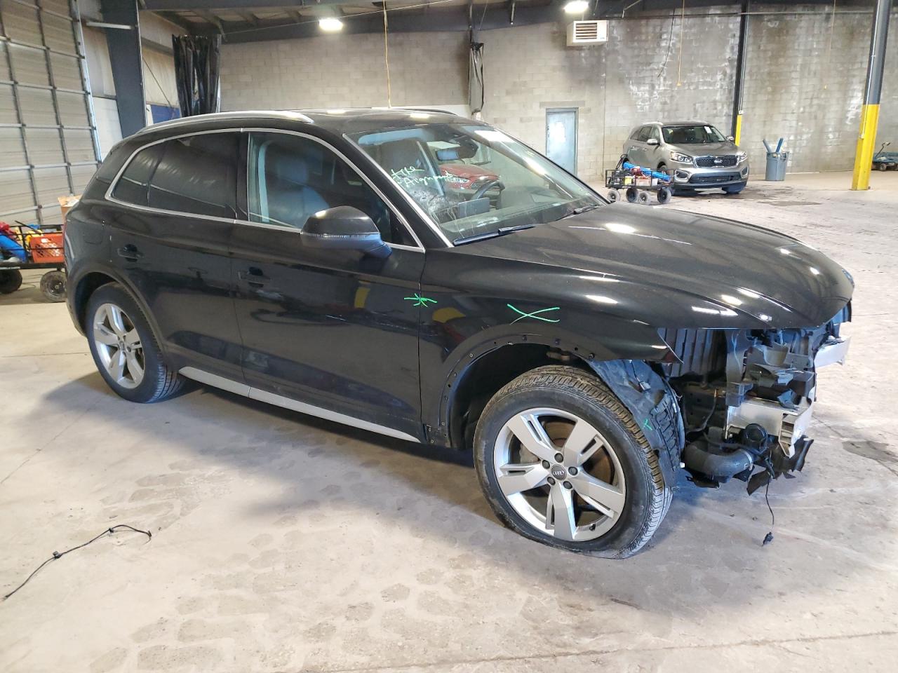 VIN WA1CNAFYXK2019500 2019 AUDI Q5 no.4