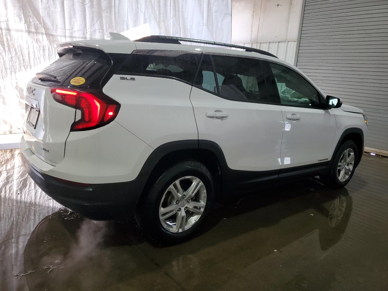2018 GMC Terrain - Image 3