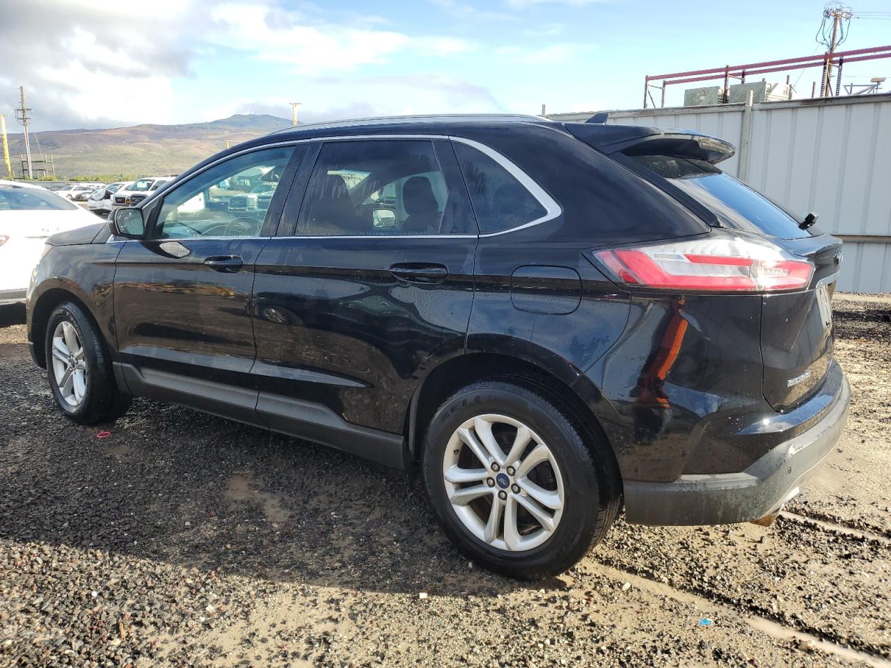 2020 Ford Edge - Image 2