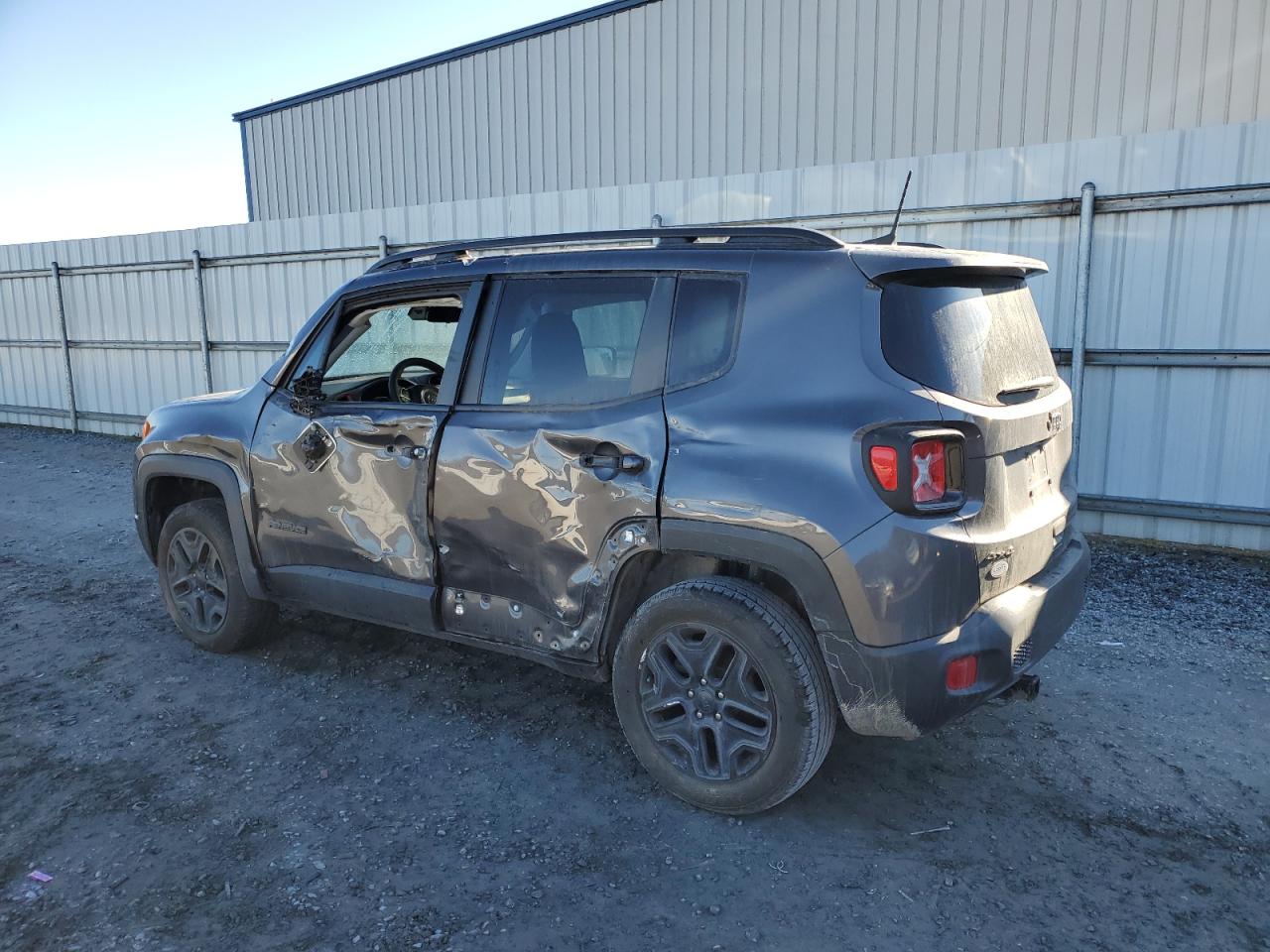 2021 Jeep Renegade - Image 2