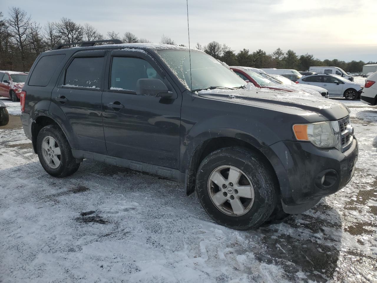 2010 Ford Escape - Image 4