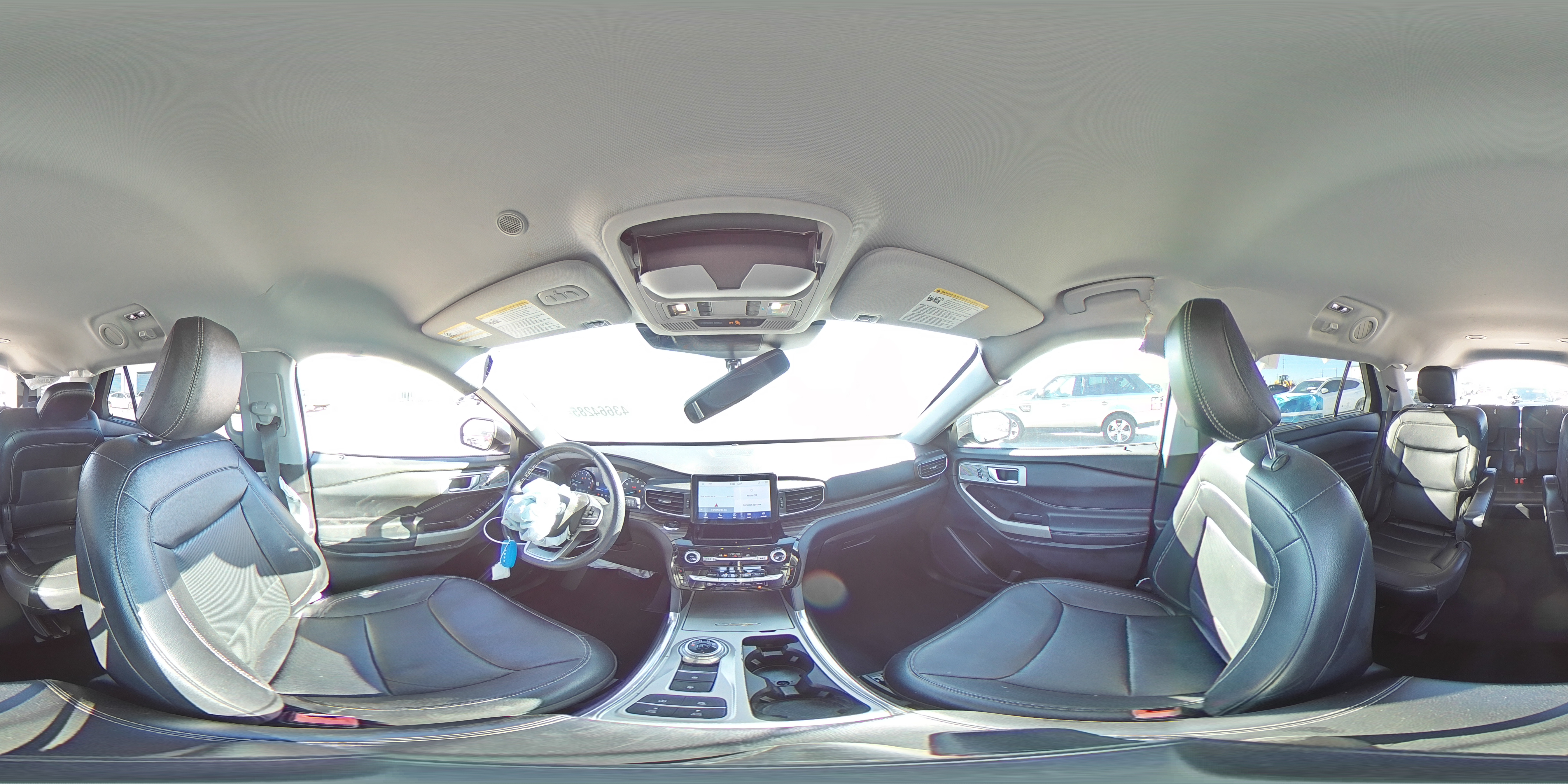 2022 Ford Explorer - Image 15