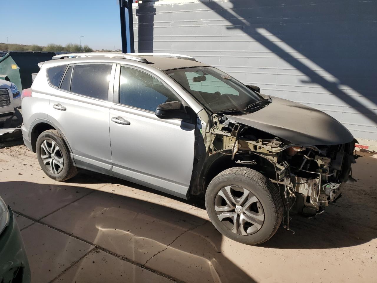 2016 Toyota RAV 4 - Image 4